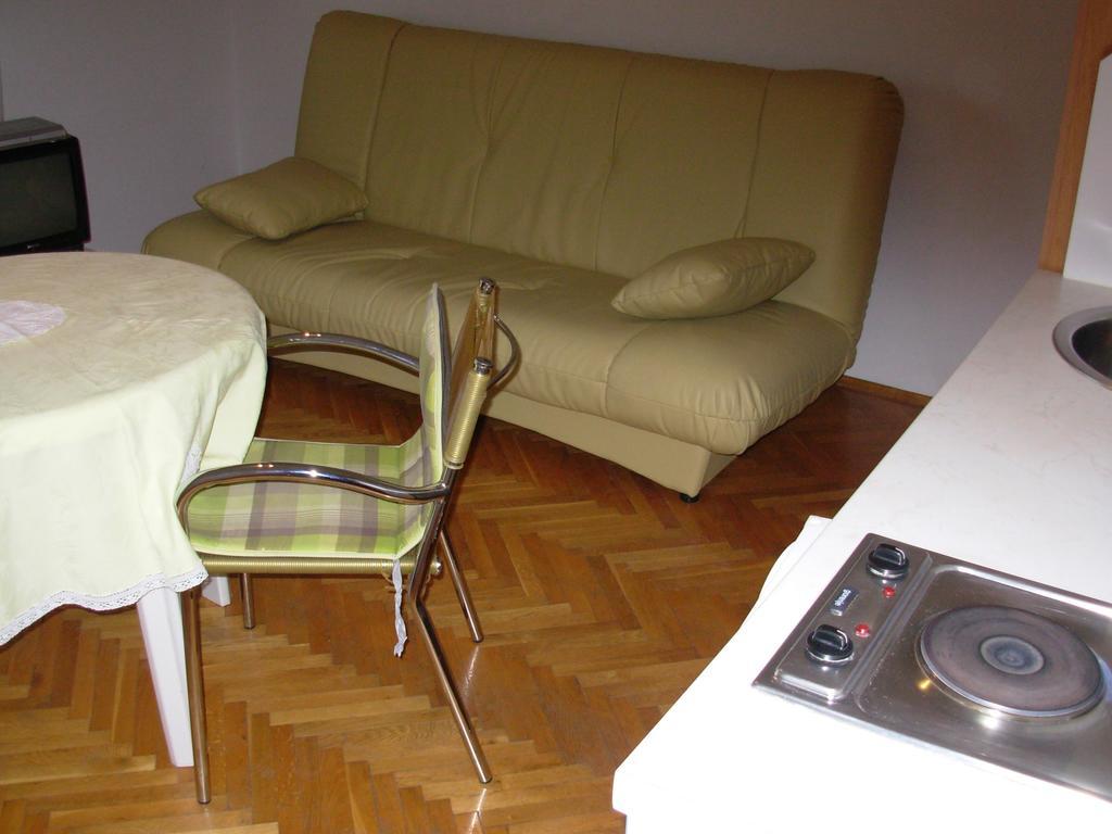 Apartment Karmen Trogir Quarto foto